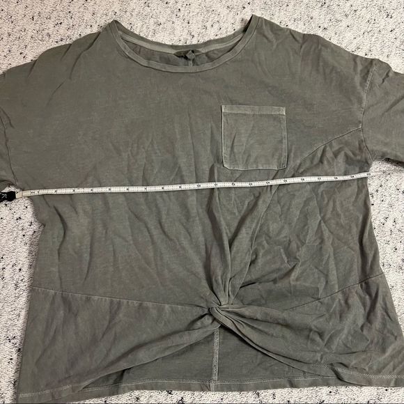 Lucky Brand Tee - Picture 14 of 16